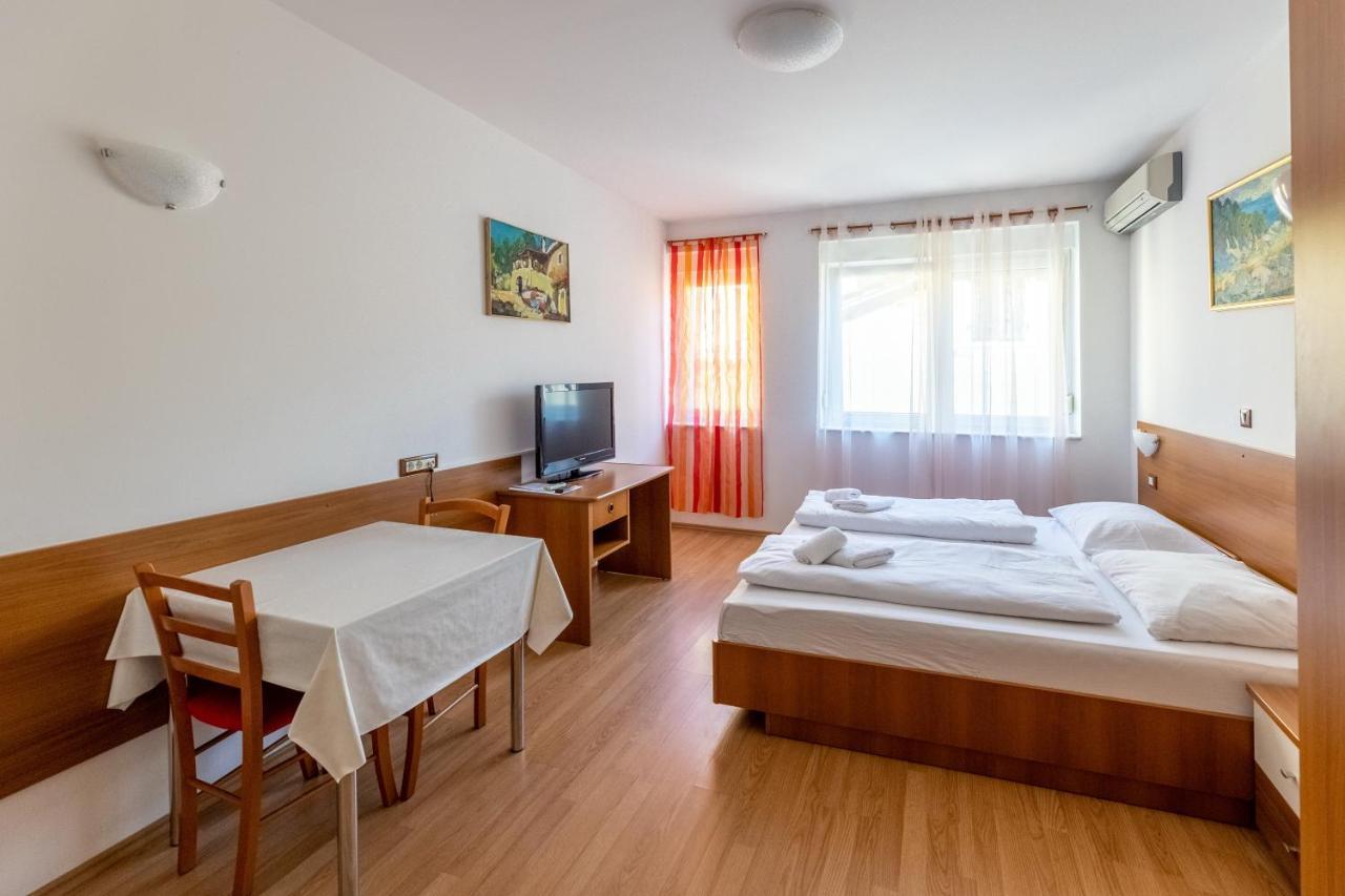 Apartments Liburnija Opatija Buitenkant foto