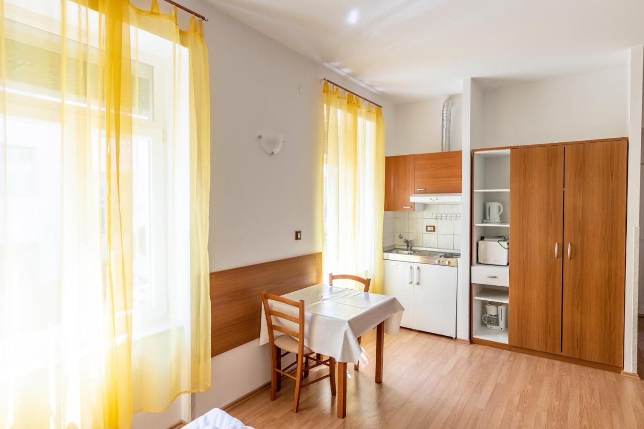 Apartments Liburnija Opatija Buitenkant foto