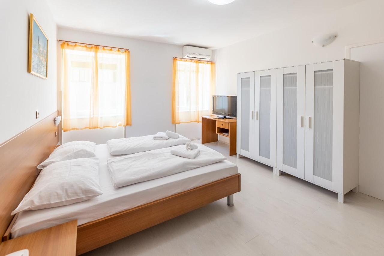 Apartments Liburnija Opatija Buitenkant foto